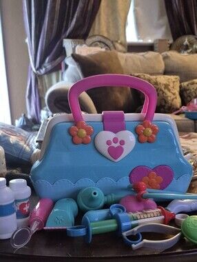 Play Veterinary Bag With Accessories